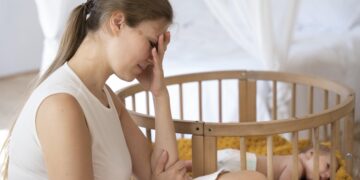 Postpartum Depression Symptoms & Treatment Options After Getting Your Baby